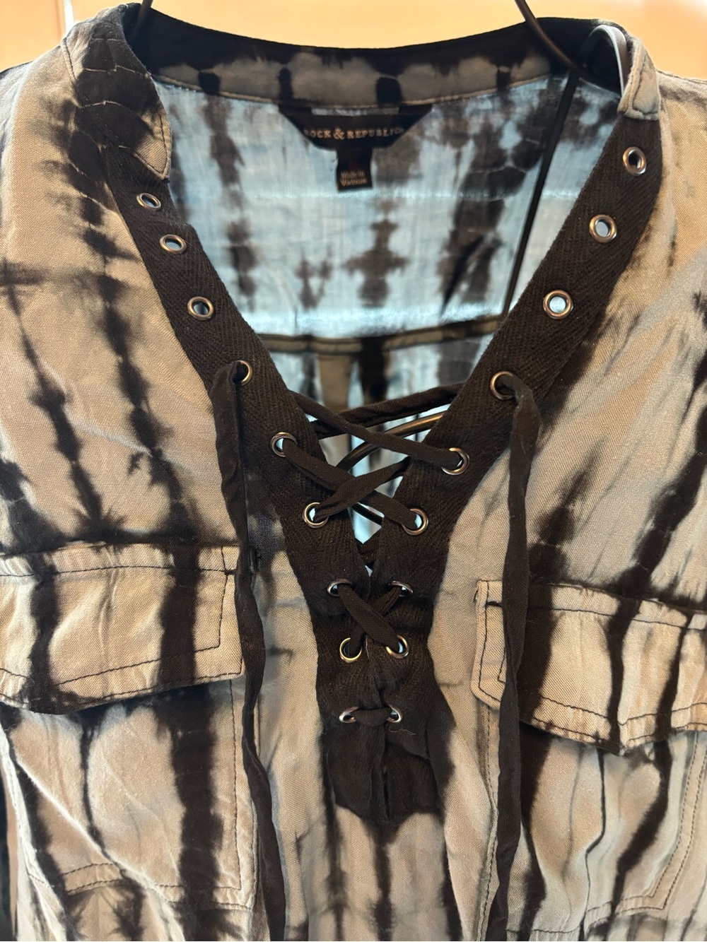 Rock & Republic Black and Gray Tie-Dye Lace-Up Tunic - Picture 2 of 7